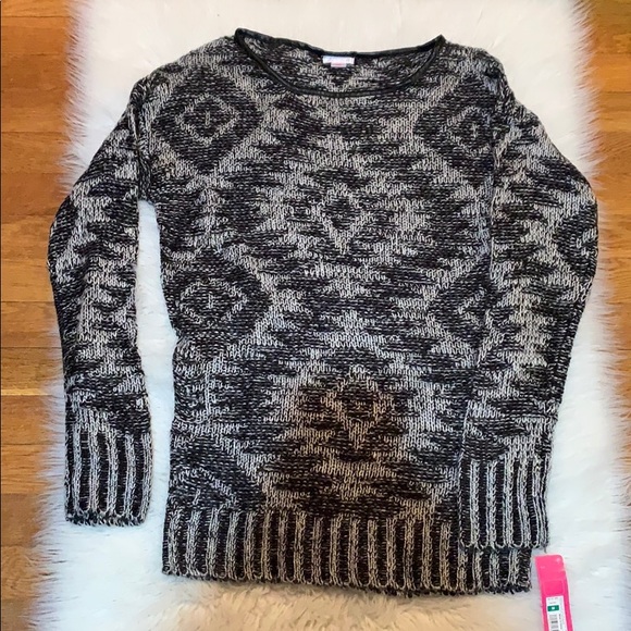 NWT black and white printed sweater